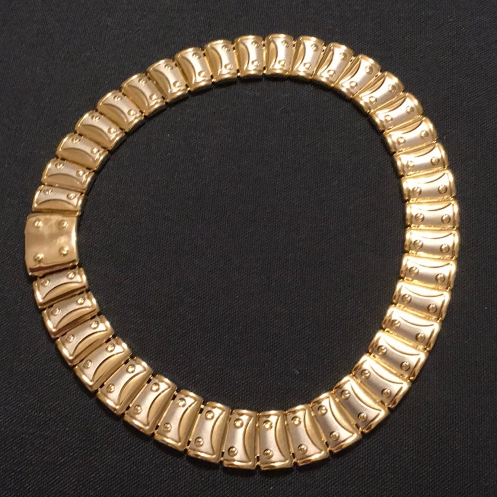 EUC,FLAT CLEOPATRA STYLE GOLD CHOKER NECKLACE. Imposters,Cartier like